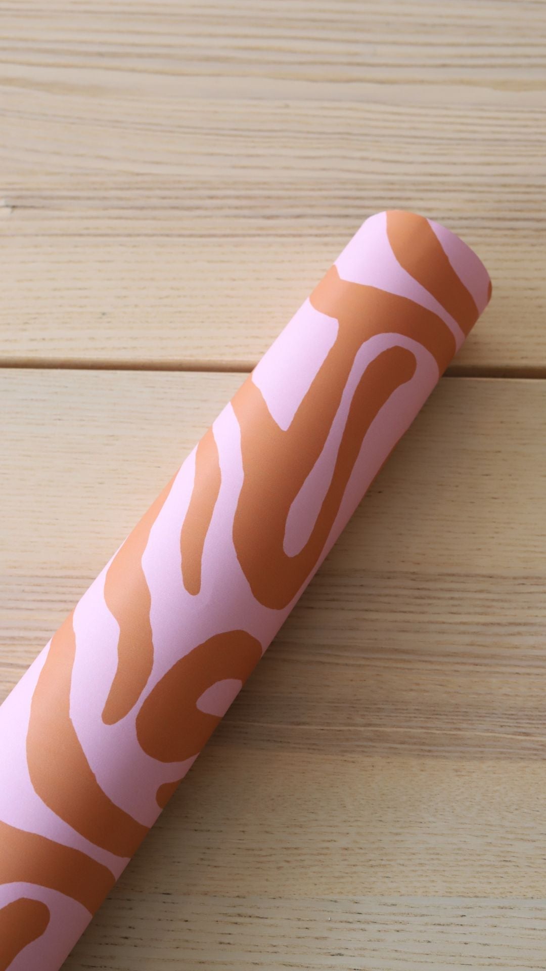 Squiggles Gift Wrap Sheet